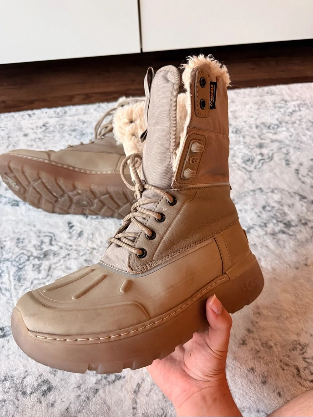 UGG Men’s Taupe/Beige Lace-Up Winter Boot